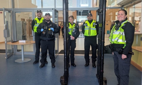 Image: Local police visiting Eastern High as part of Knife Awareness Week